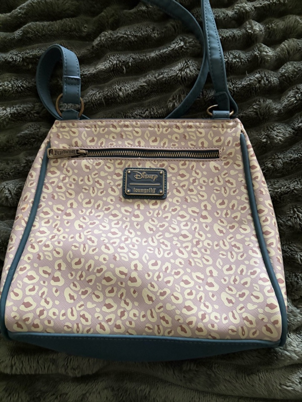 Loungefly Disney Cheetah-Print Crossbody with Disney Embroidery Mickey and Pluto - Picture 3 of 4